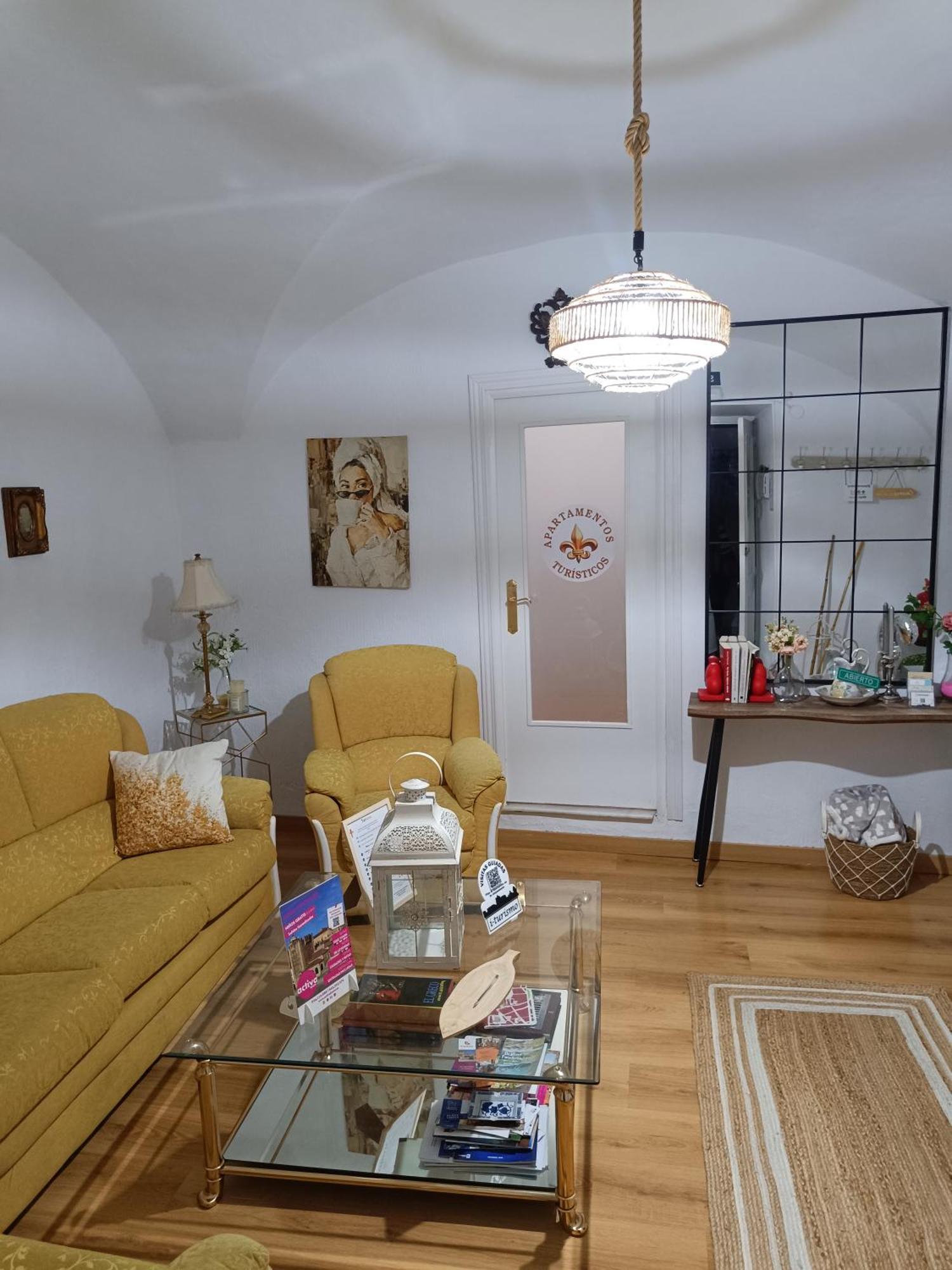 Flor De Lis 1 Apartment Caceres Exterior photo